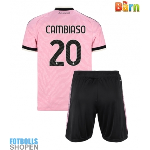 Billiga Juventus Andrea Cambiaso #20 Bortatröja Barn 2026-27 Kortärmad (+ Korta byxor)